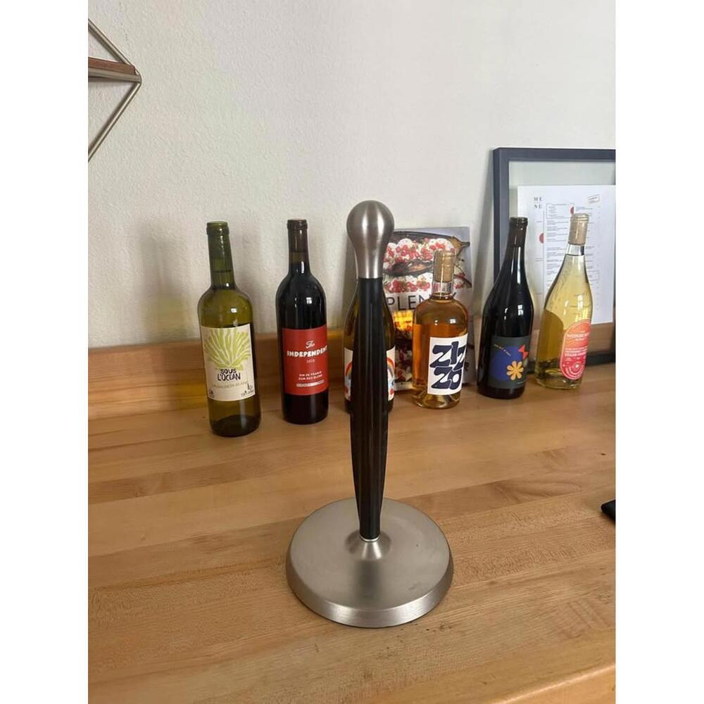 Paper towel holder